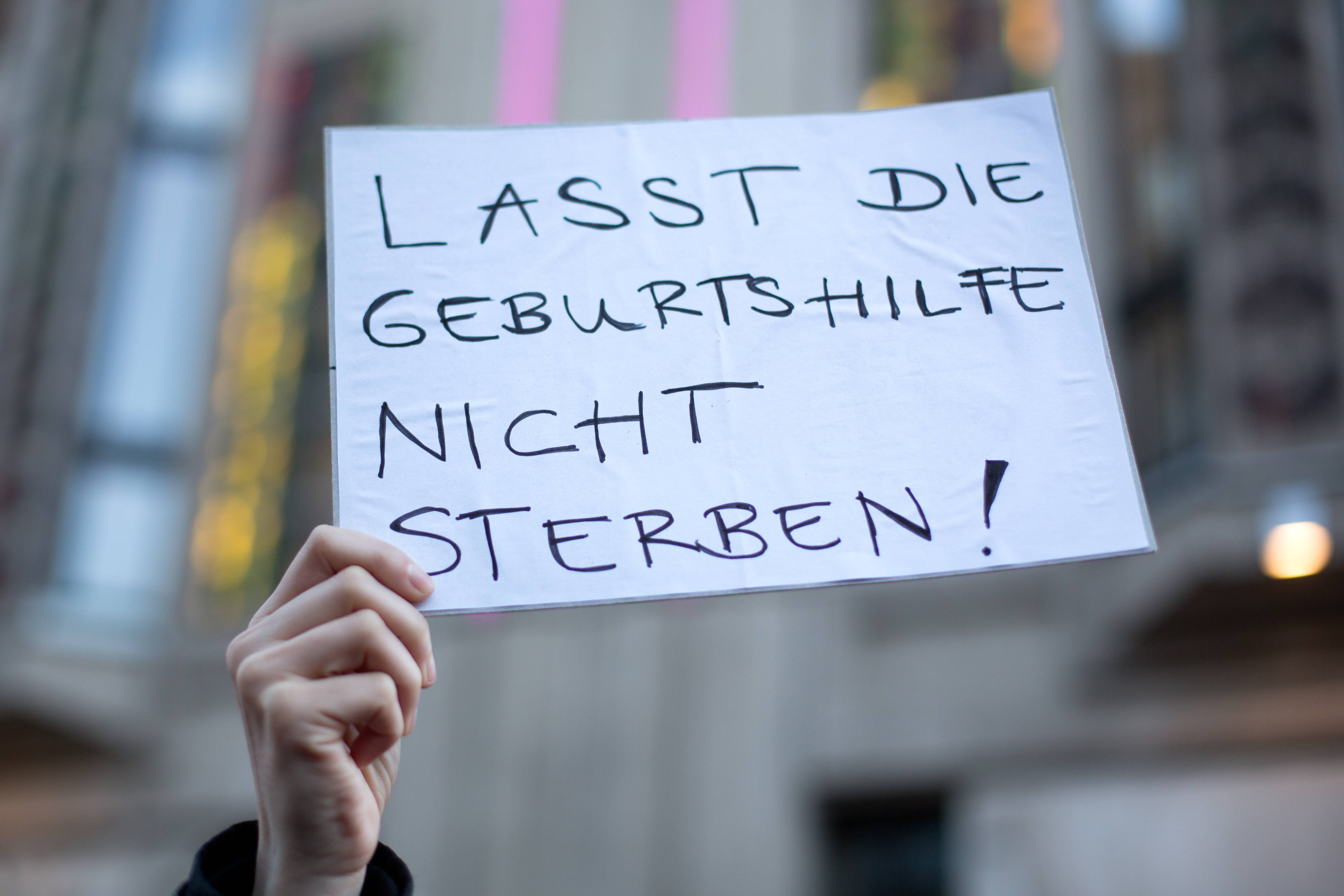 Hebammen Geburtshilfe protest