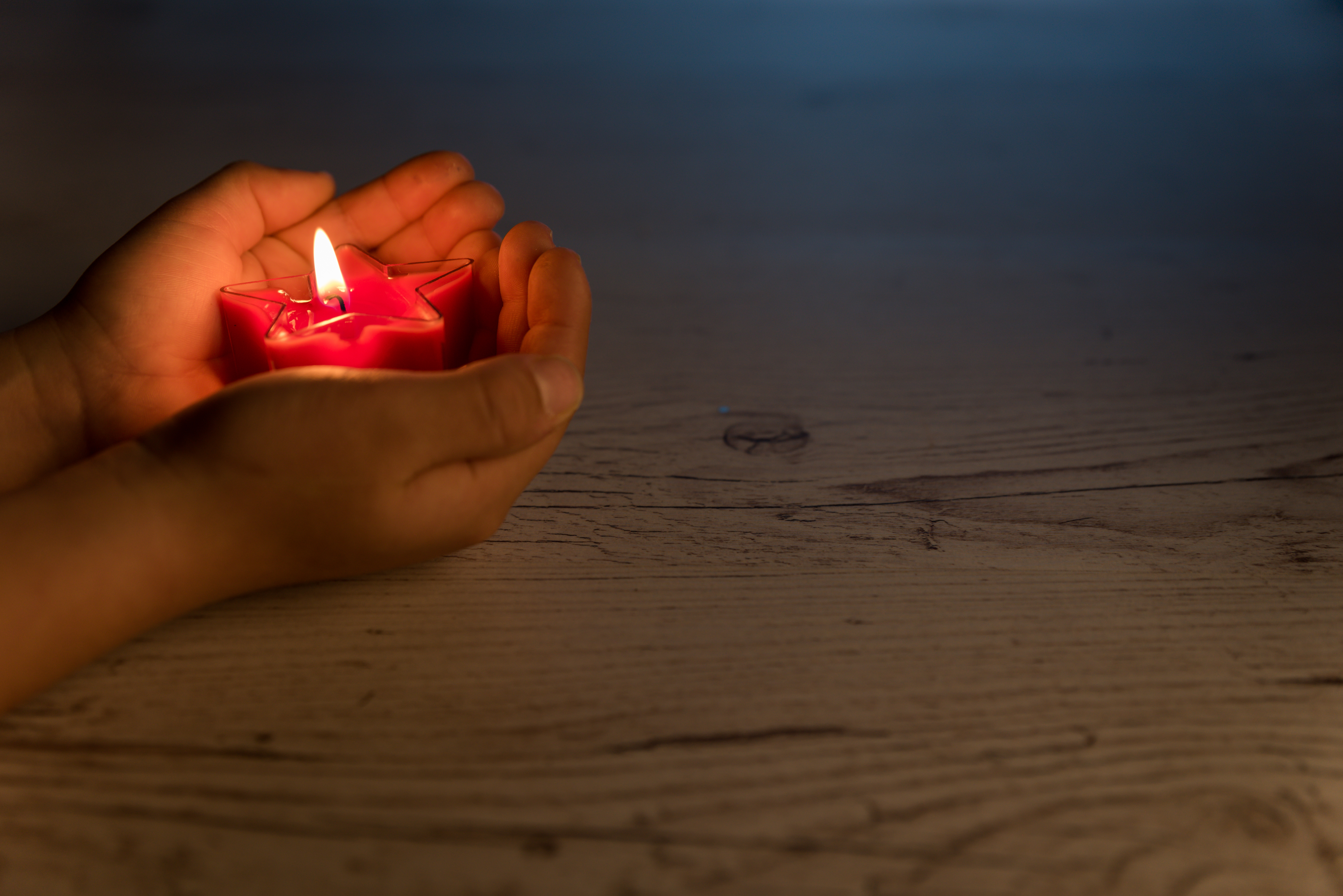 Hand Kerze Weihnachten