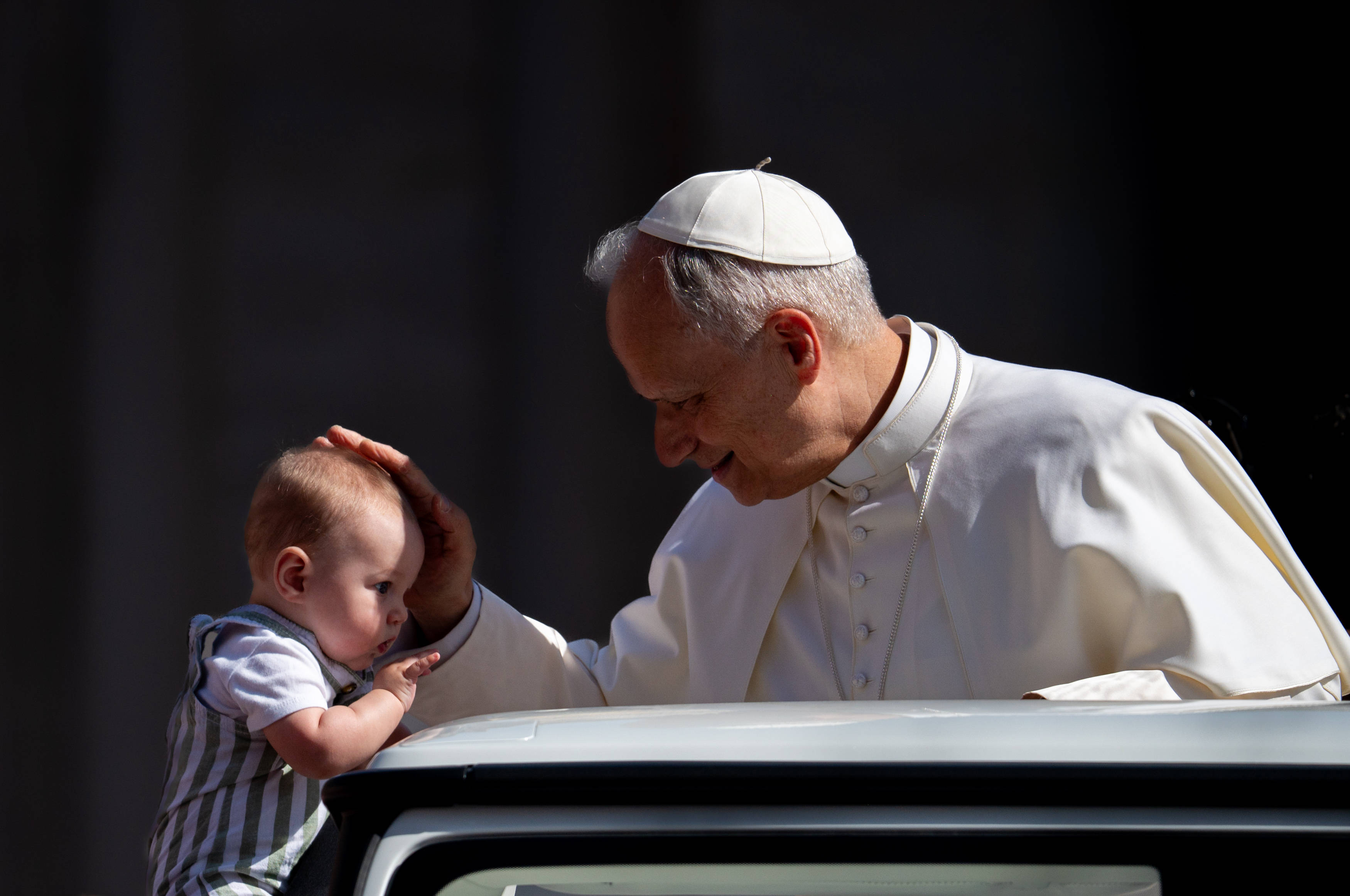 Papst Leo und Baby