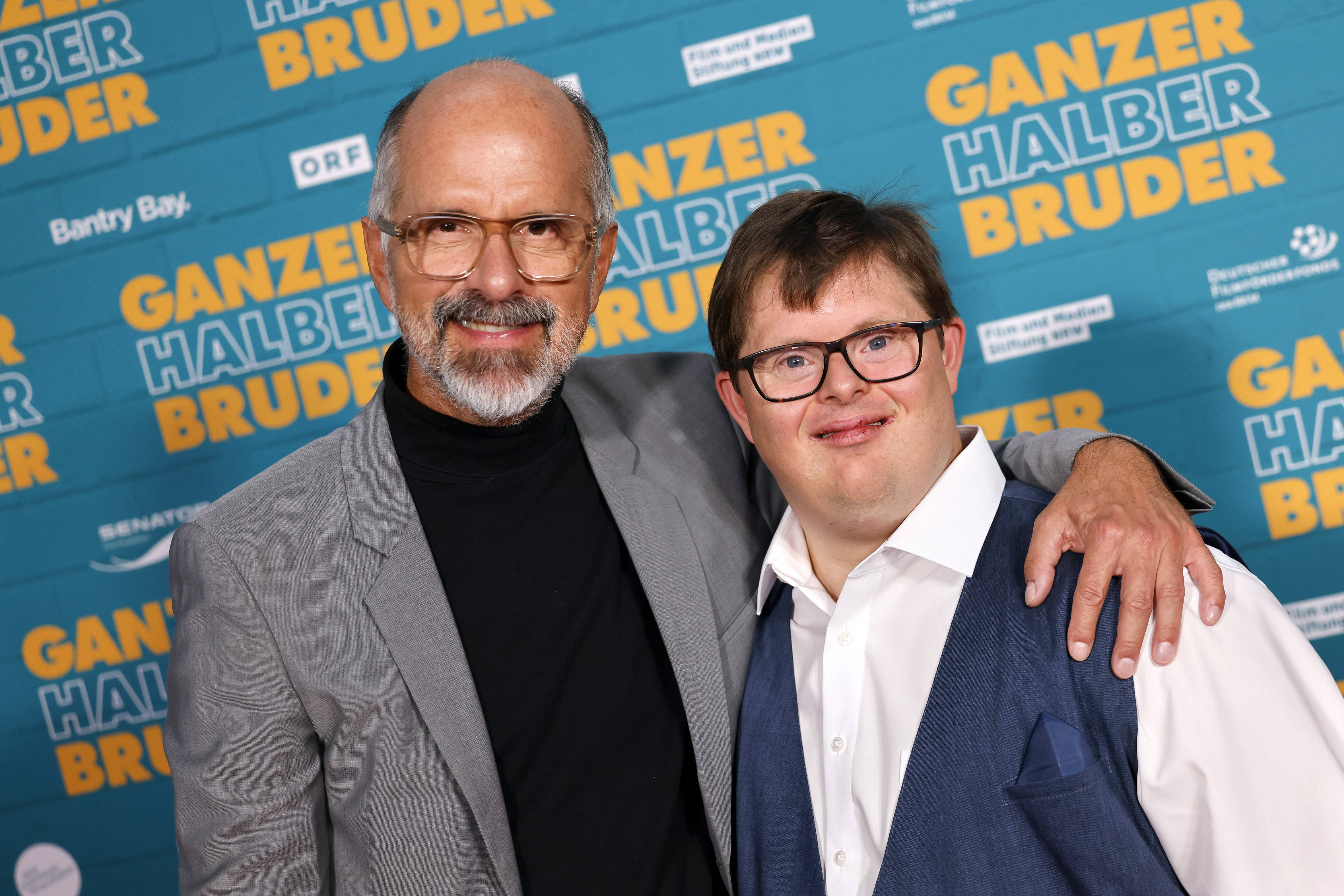 Christoph Maria Herbst und Nico Randel Ganzer halber bruder