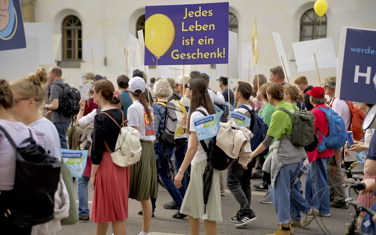 mmfl Marsch fürs leben teilnehmerinnen schild