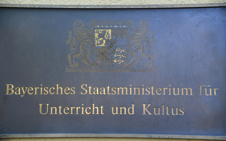 Bayerisches Staatsministerium für Unterricht und Kultus