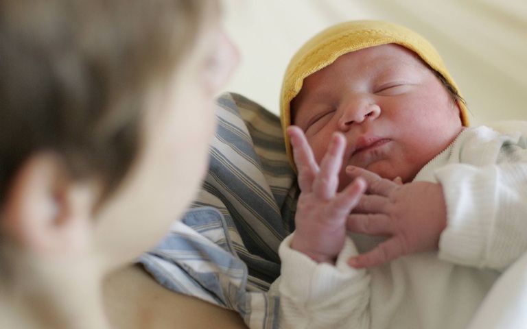 Mutter mit Kind / Baby